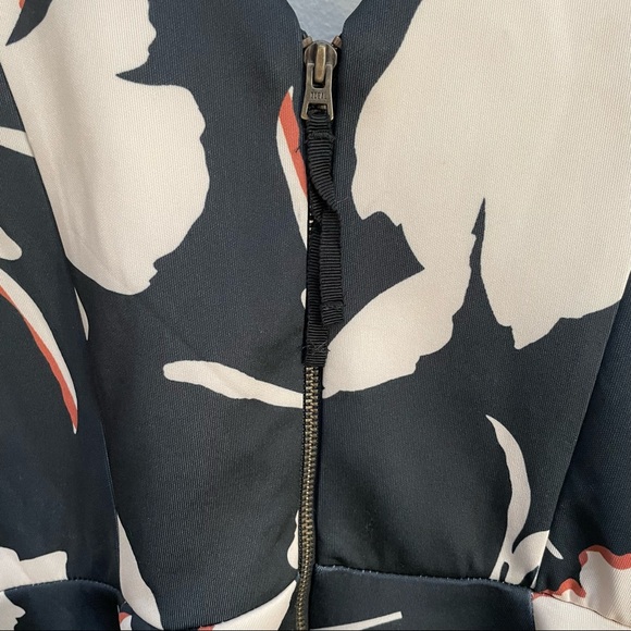 Anthropologie Amora dress Maeve scuba material large floral fit and flare size 6 - Picture 7 of 10